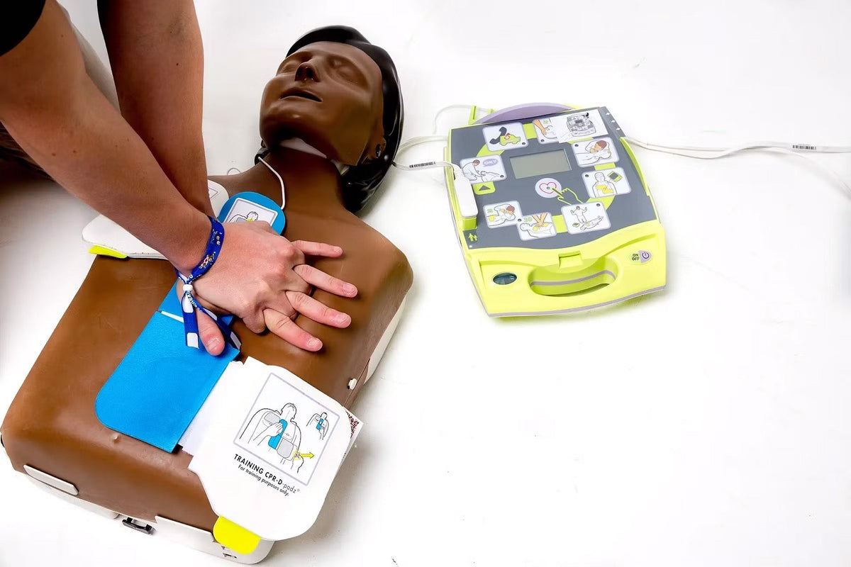 A Guide to Defibrillator Pads · AED Advantage Sales Ltd.