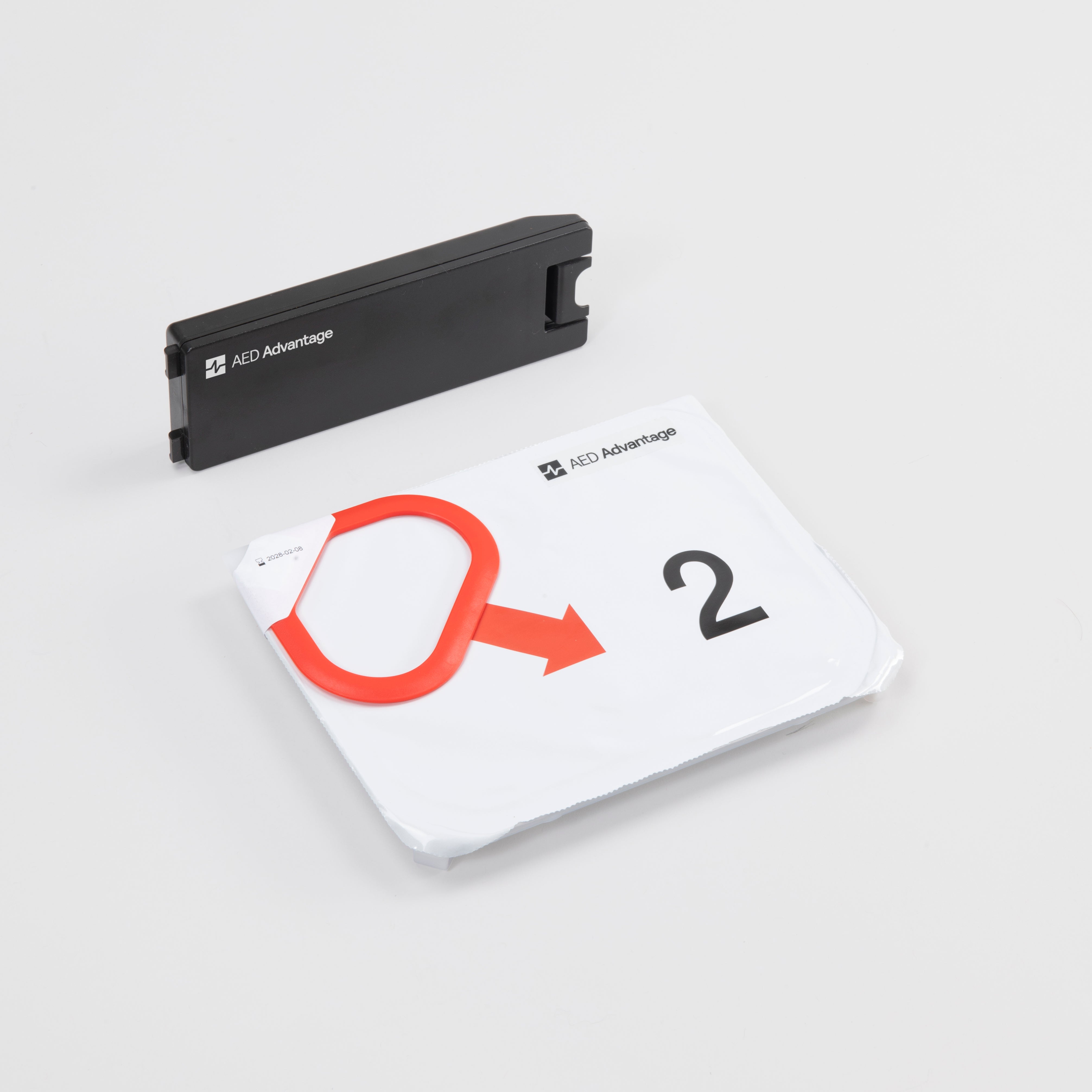 White electrodes cartridge and black battery pack for the LIFEPAK CR2 defibrillator